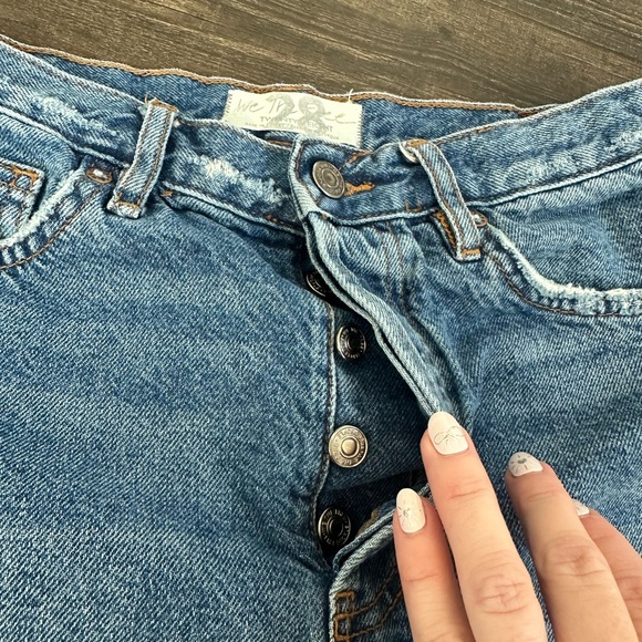 Free People Distressed Denim Cutoff Shorts Size 28 | Frayed Hem Festival Boho - Picture 3 of 7